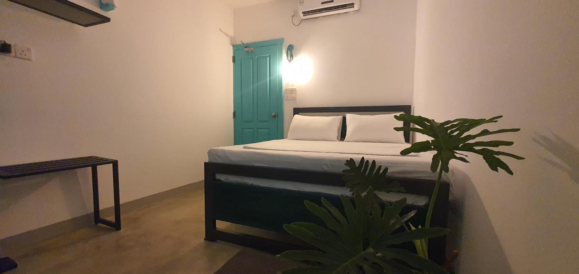 Hello Airport Hotel, Katunayaka Экстерьер фото